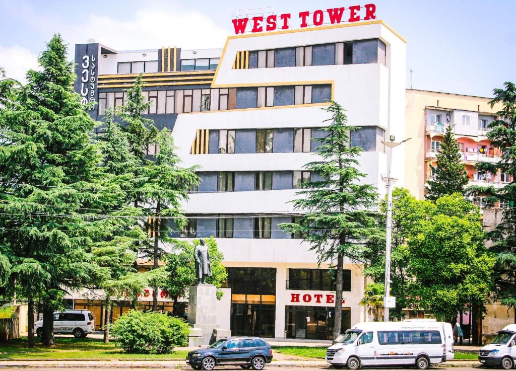 West Tower Hotel — Кутаїсі, Грузія мініатюра 40