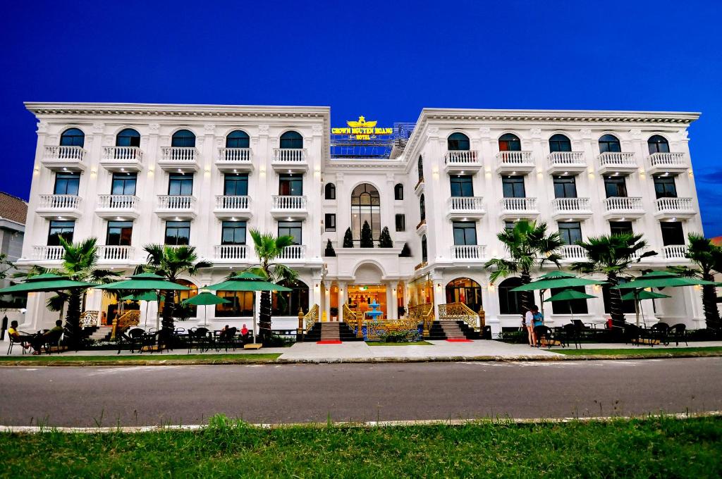 Crown Nguyen Hoang Hotel — Нячанг, В'єтнам — фото 1