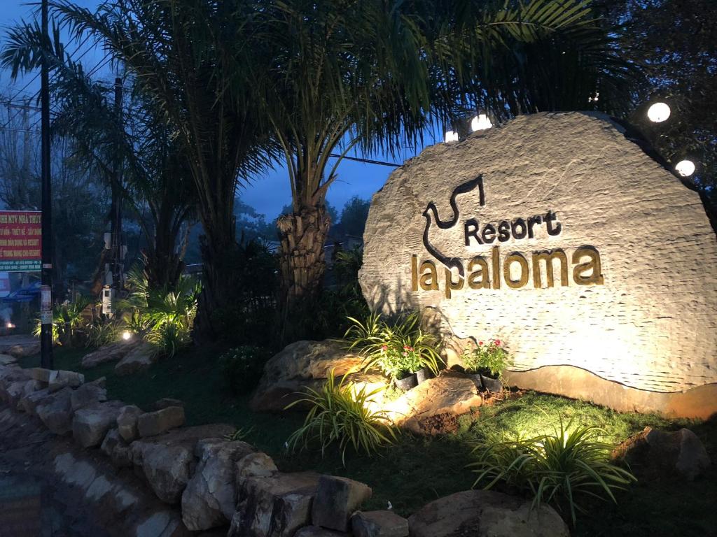 La Paloma — о. Фукуок, В'єтнам мініатюра 19