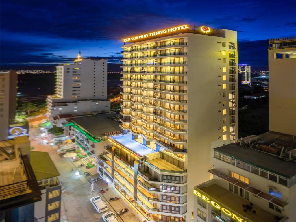 Red Sun Nha Trang Hotel — Нячанг, В'єтнам — фото 1