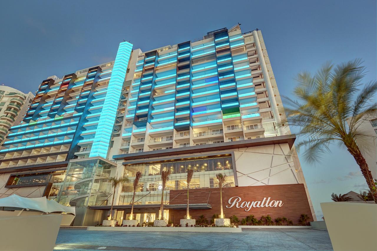 Royalton Chic Suites Cancun Resort & Spa — Канкун, Мексика — фото 1
