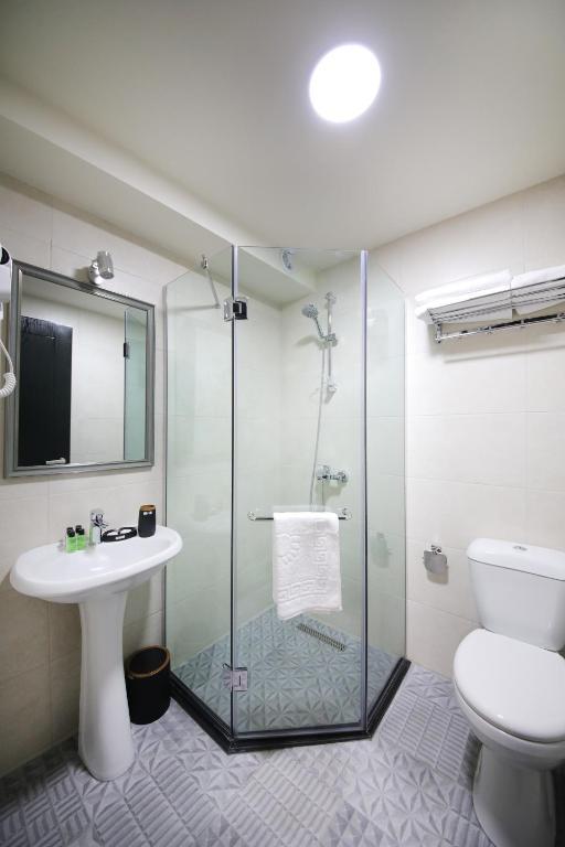 InnDigo Hotel — Кутаїсі, Грузія мініатюра 8