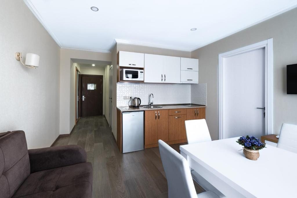 Orbi Beach Tower Hotel — Батумі, Грузія мініатюра 9