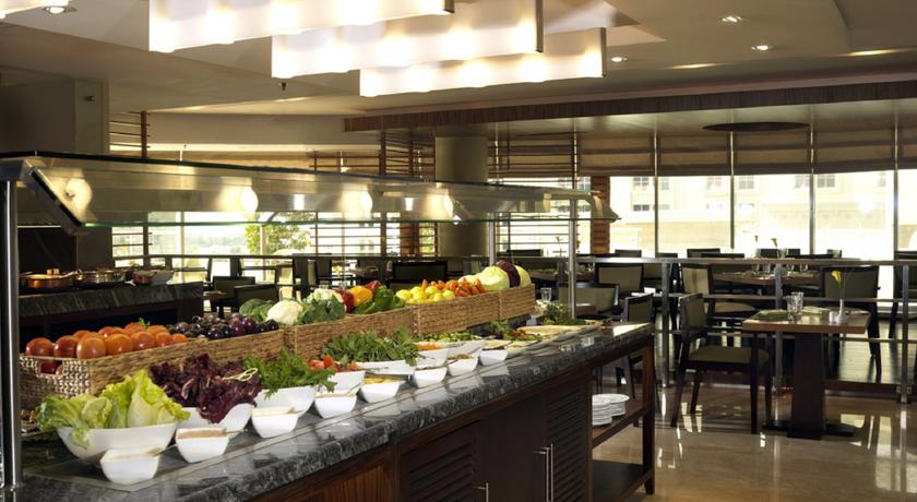 Jumeira Rotana Dubai — Дубаї, Об'єднані Арабські Емірати мініатюра 161