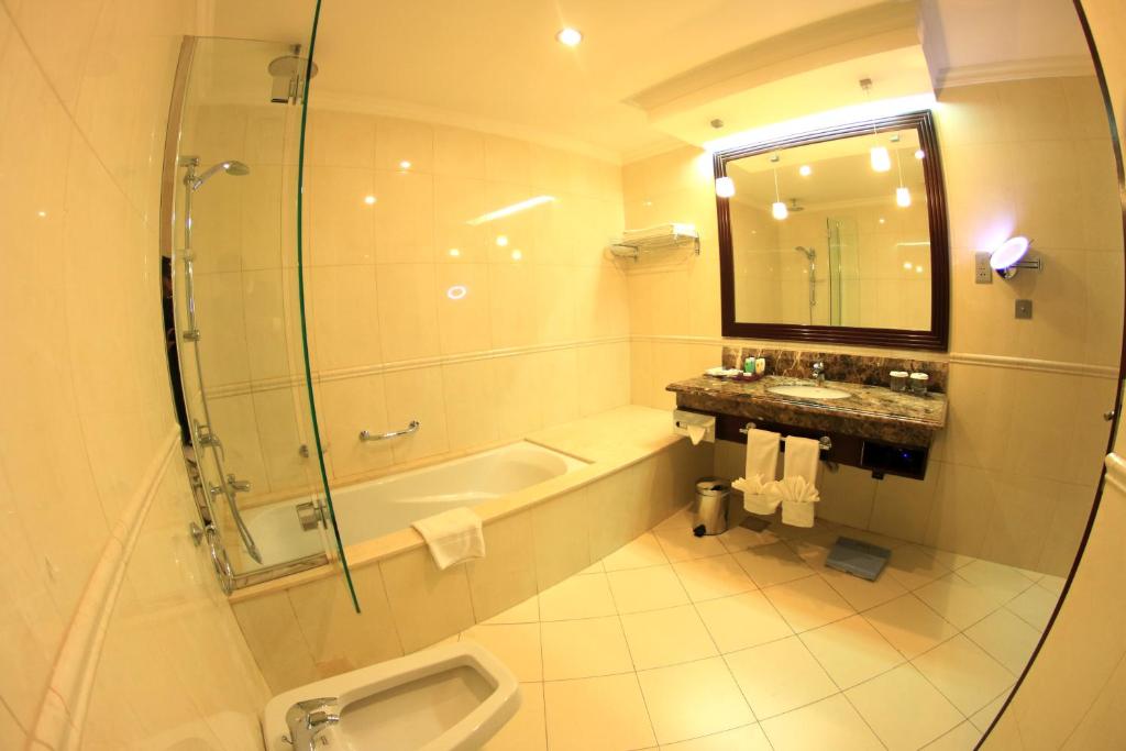 Grand Regal Hotel — Доха, Катар мініатюра 9