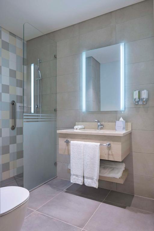 Hampton by Hilton Doha Old Town — Доха, Катар мініатюра 7