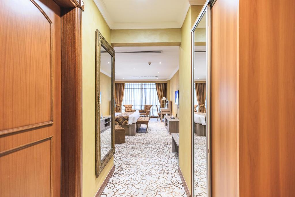 Sapphire Plaza Hotel — Доха, Катар мініатюра 10