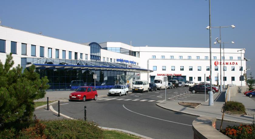 Ramada Airport Hotel Prague — Прага, Чехія — фото 1