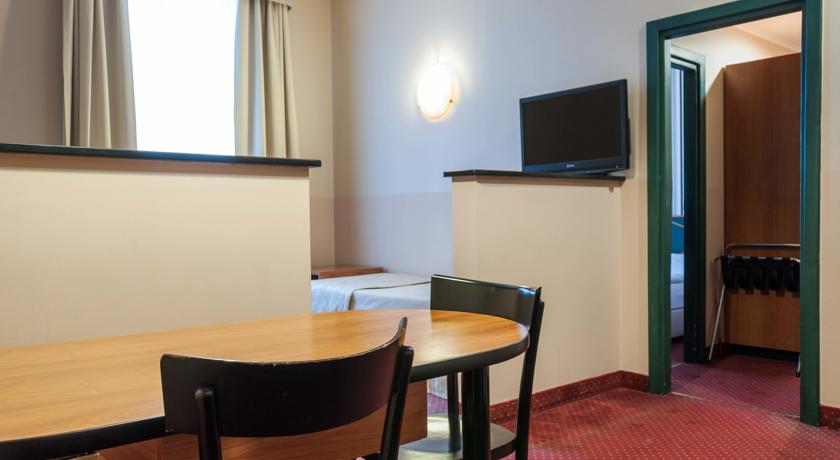 Mala Strana Hotel — Прага, Чехія мініатюра 40