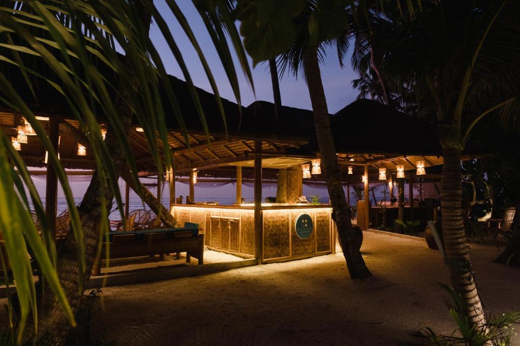 Ecoboo Maldives Thinadhoo — Вааву Атол, Мальдіви мініатюра 43