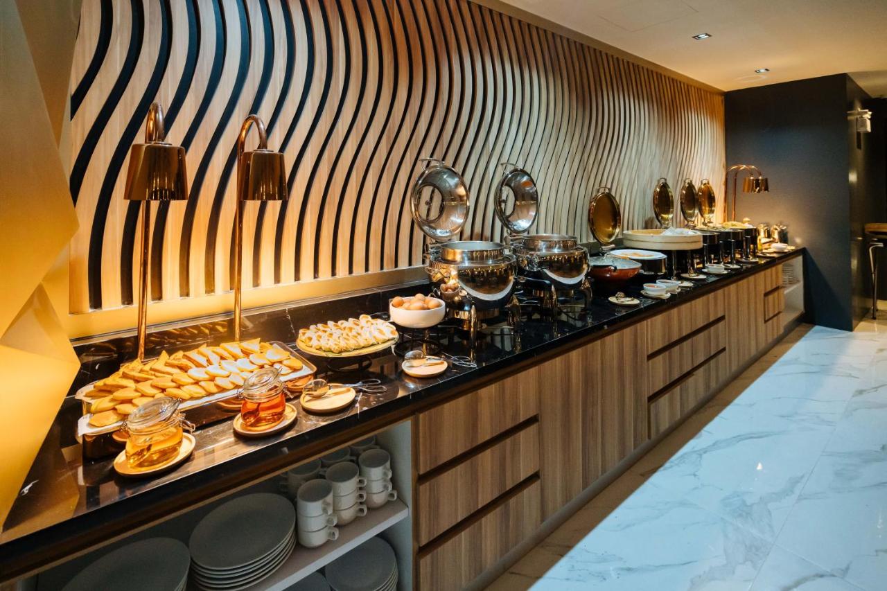 Wekata Luxury Hotel — о. Пхукет, Таїланд мініатюра 13