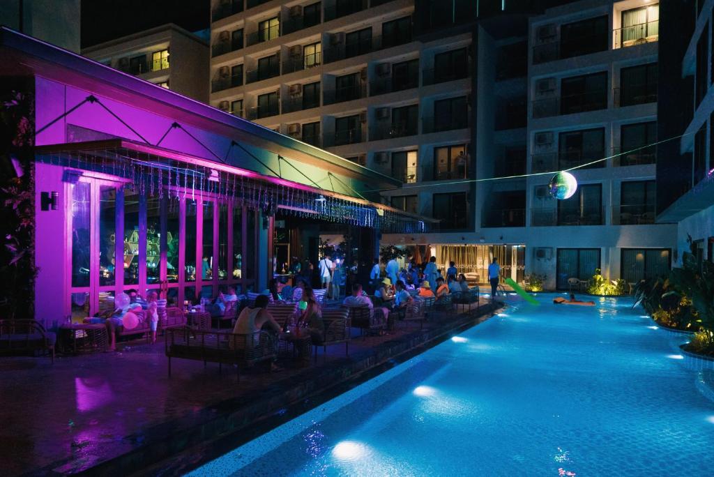 Wekata Luxury Hotel — о. Пхукет, Таїланд мініатюра 20