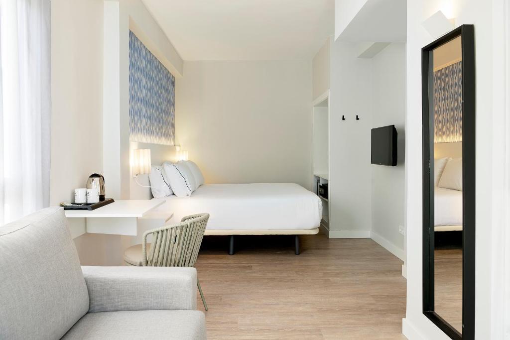 Exe Portals Nous Hotel — Кальвія, Іспанія мініатюра 7