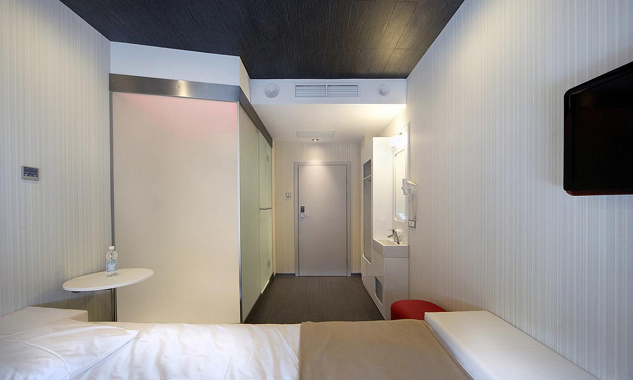 IQ Hotel — Київ, Україна — фото 1