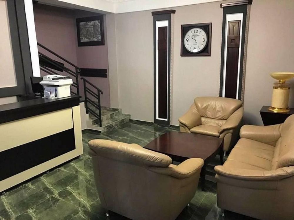 Black & White Hotel — Кобулеті, Грузія мініатюра 6