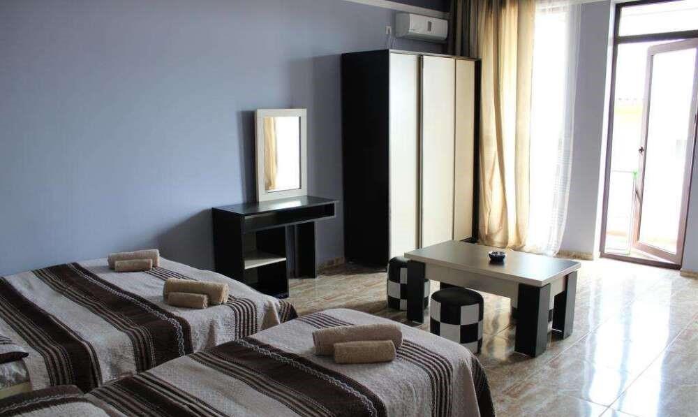 Black & White Hotel — Кобулеті, Грузія мініатюра 11
