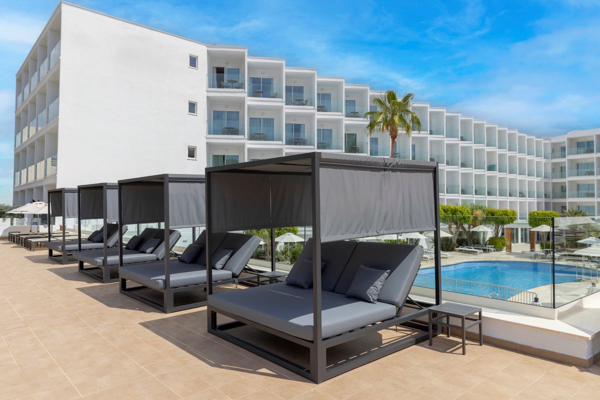 HM Isabela Hotel Santa Ponsa — Кальвія, Іспанія мініатюра 6