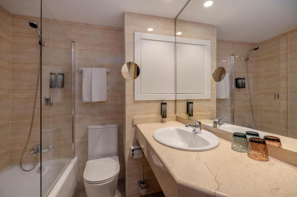 HM Isabela Hotel Santa Ponsa — Кальвія, Іспанія мініатюра 10