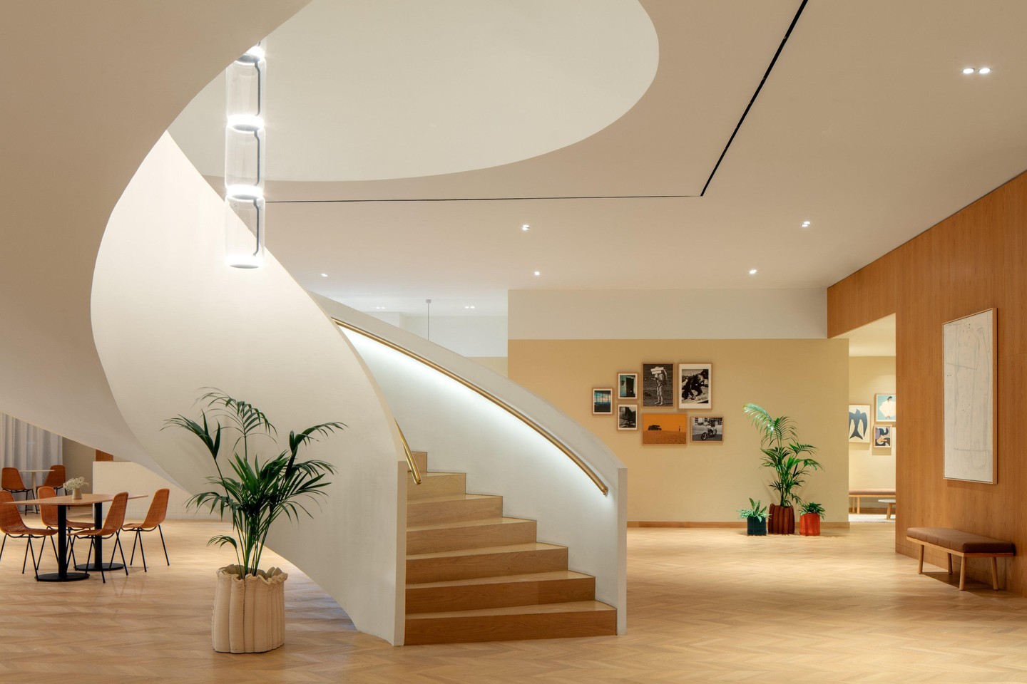 Staybridge Suites Dubai Internet City — Дубаї, Об'єднані Арабські Емірати мініатюра 73