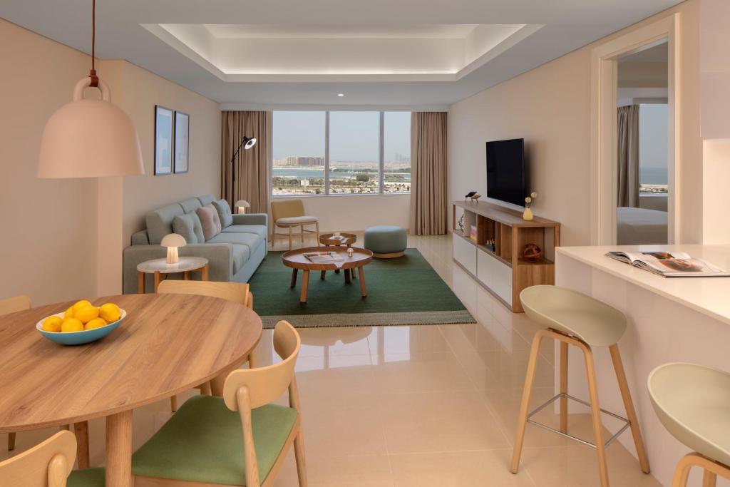 Staybridge Suites Dubai Internet City — Дубаї, Об'єднані Арабські Емірати мініатюра 67