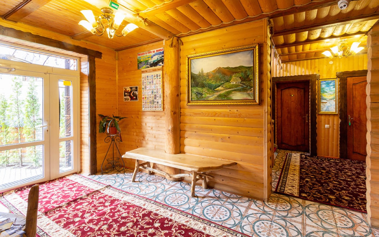 U Mariany i Nazara — Карпати, Україна мініатюра 6