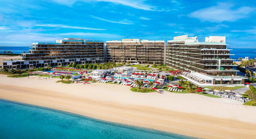 Th8 Palm Dubai Beach Resort Vignette Collection an IHG Hotel — Дубаї, Об'єднані Арабські Емірати мініатюра 240