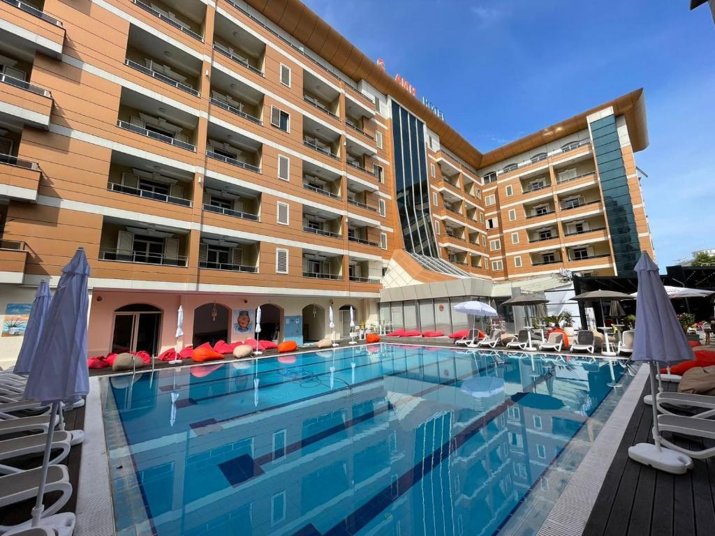 Germany Hotel — Дуррес, Албанія мініатюра 9