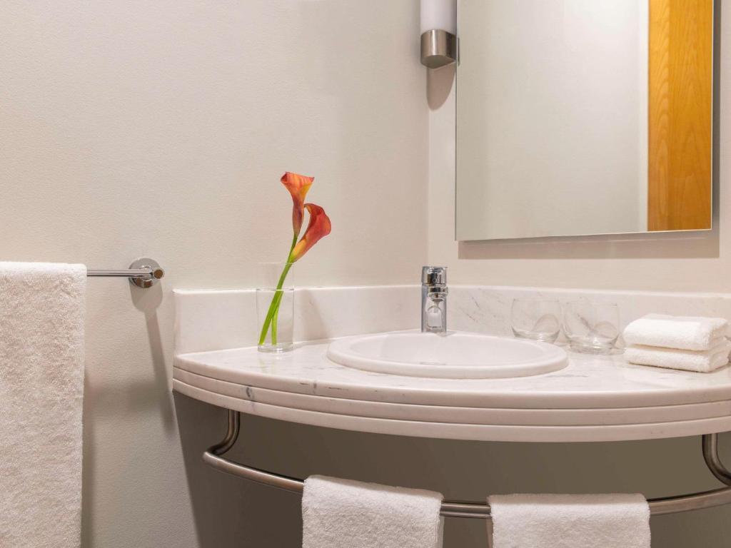Ibis Doha — Доха, Катар мініатюра 10
