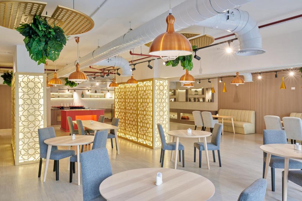 Ramada by Wyndham Doha Old Town — Доха, Катар мініатюра 7