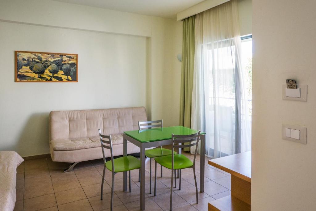 Athina Beach Hotel Agii Apostoli — о. Крит, Греція мініатюра 14