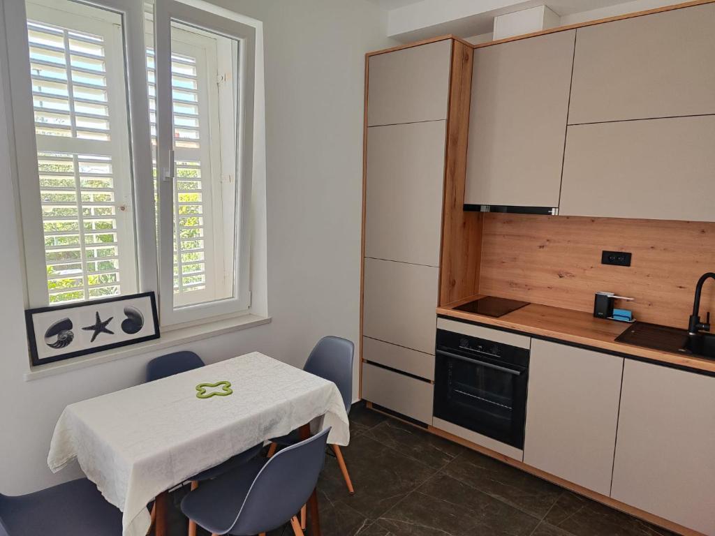Ivo Makarska Apartment — Макарська, Хорватія мініатюра 16