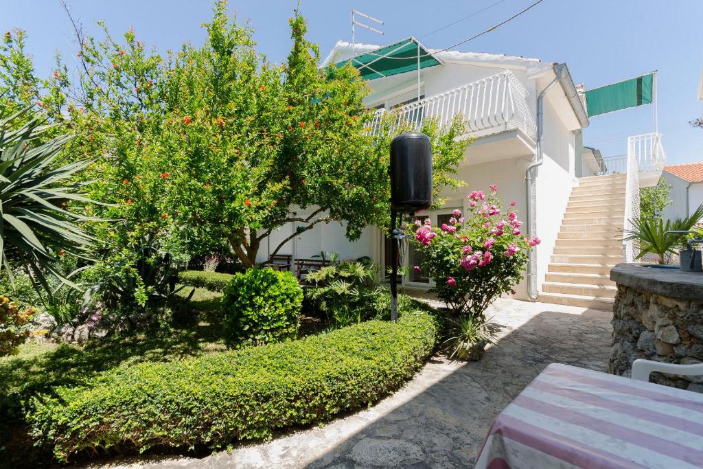 Mirjana Blue Beach Apartments — Водіце, Хорватія — фото 1