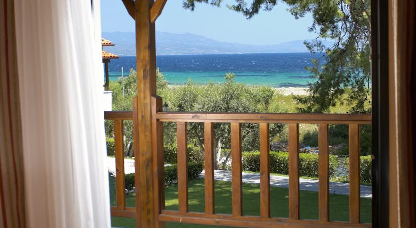Blue Dolphin Hotel — Халкідікі, Греція мініатюра 27