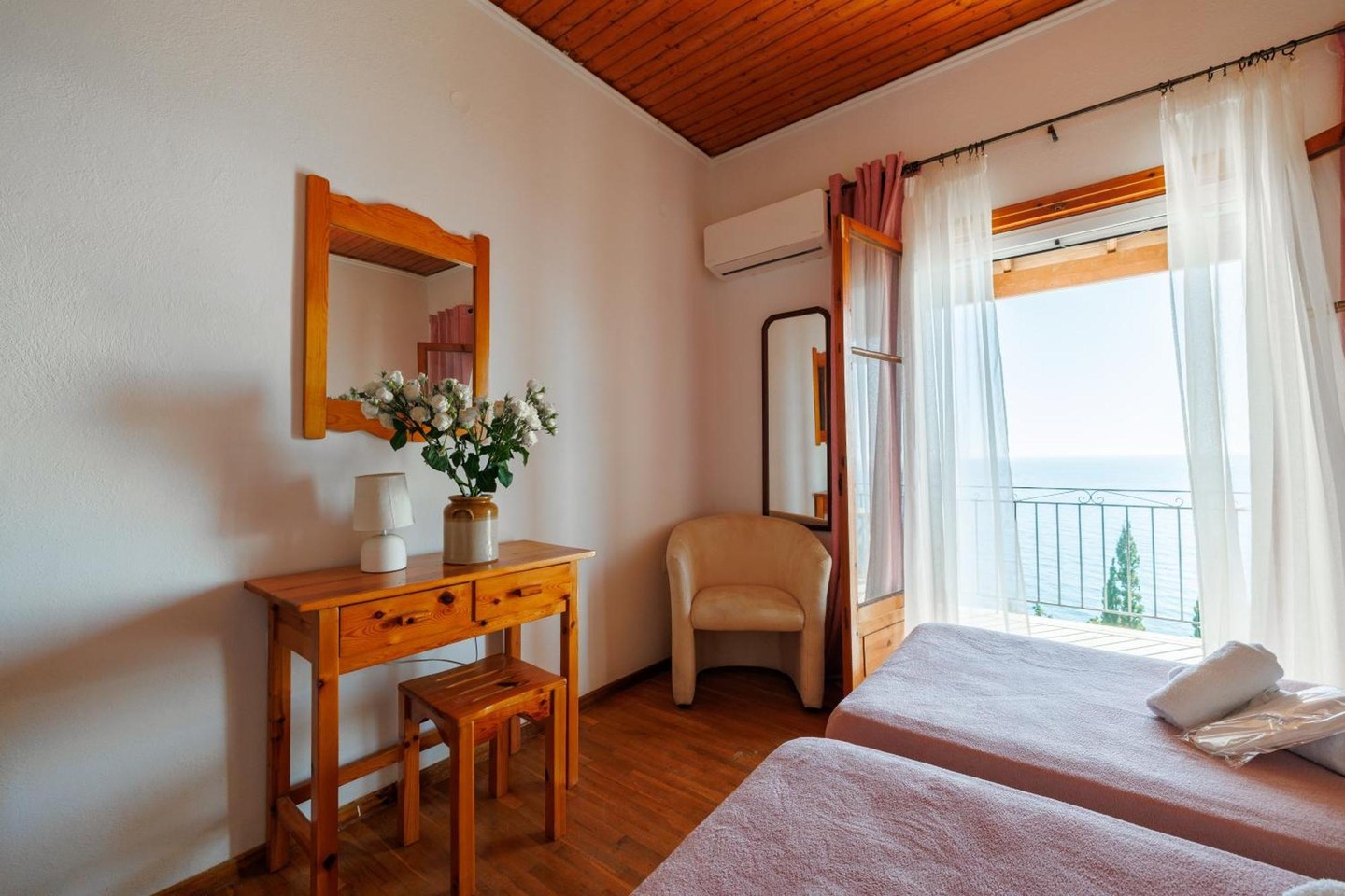 Stefanos Apartments by Sv Alians Agios Gordios — о. Корфу, Греція мініатюра 8