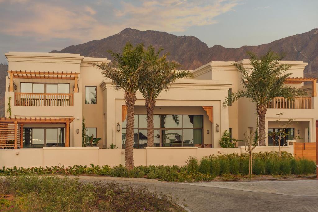 Naama Beach Villas & Spa Al Aqah