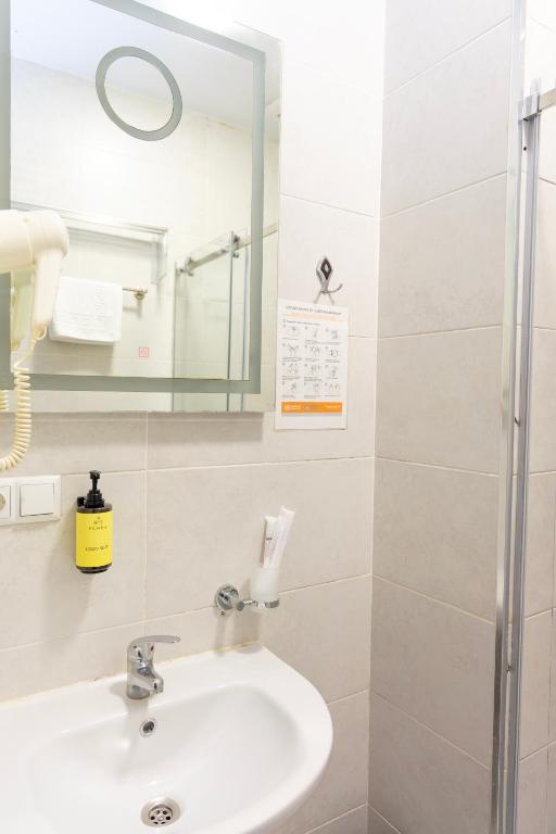 Aniko Hotel — Батумі, Грузія мініатюра 43