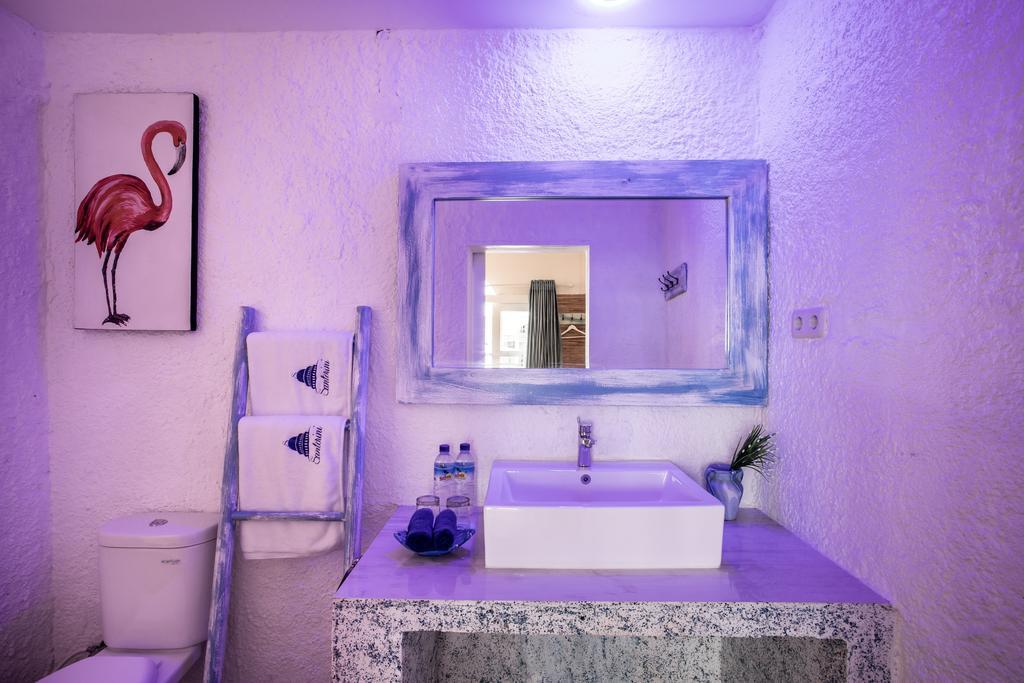 Santorini Beach Resort Gili Trawangan — о. Ломбок, Індонезія мініатюра 6