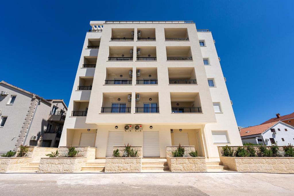 Millennium Apartments Budva — Будванськая Рівʼєра, Чорногорія — фото 1