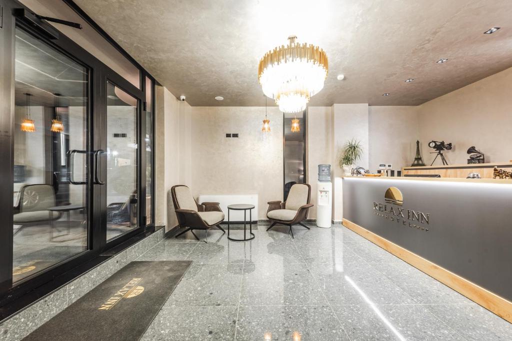 Relax Inn Hotel Durres — Дуррес, Албанія мініатюра 46