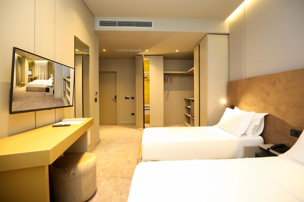 The Central View Boutique Hotel — Вльора, Албанія мініатюра 8