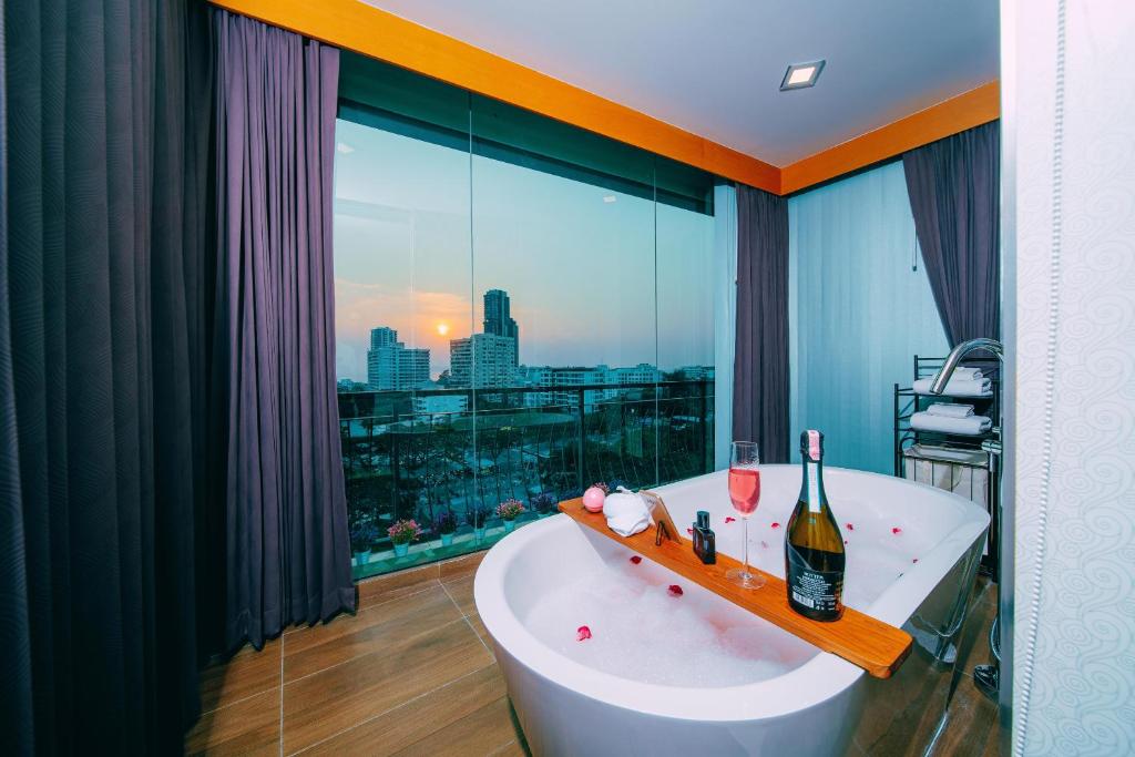 Royal Prince Resort Pattaya — Паттайя, Таїланд мініатюра 56