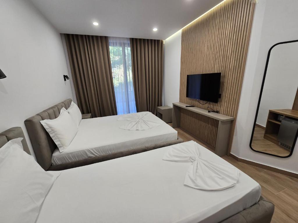 White Hill Radhime Hotel — Орикум, Албанія мініатюра 37
