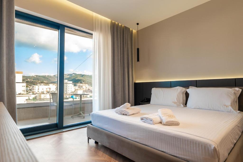 Sasso Hotel Vlore — Вльора, Албанія мініатюра 6