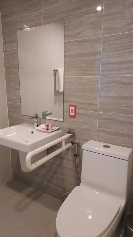 Wellness Stay & Hotel Sukhumvit 107 — Бангкок, Таїланд мініатюра 9