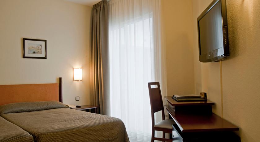Bernat II Hotel — Коста Барселона, Іспанія мініатюра 18