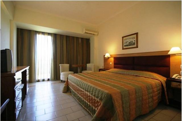 May Beach Hotel, о. Крит, Греція мініатюра 90