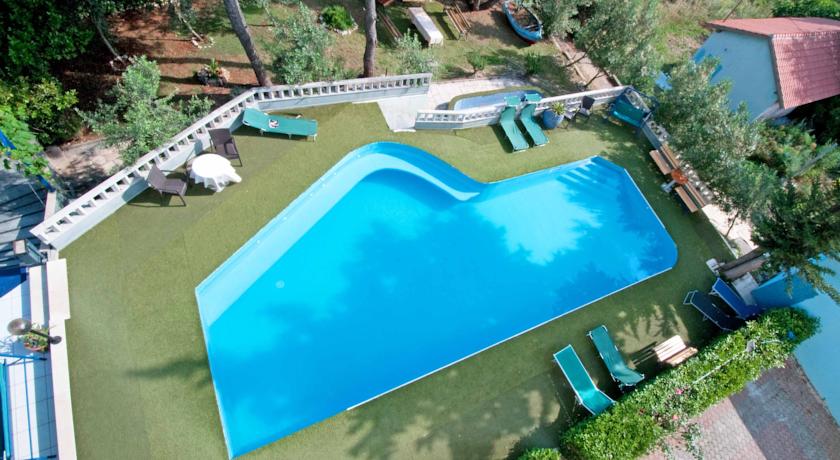 Sveti Kriz Hotel — о. Чіово, Хорватія мініатюра 6