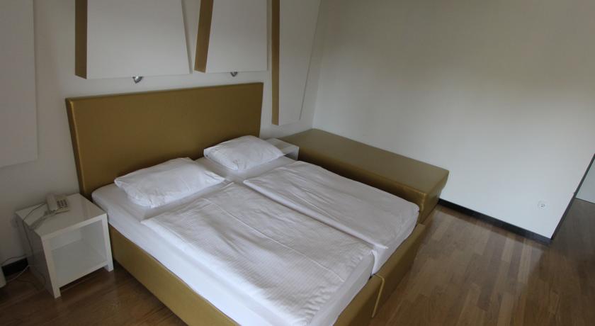 Sveti Kriz Hotel — о. Чіово, Хорватія мініатюра 10