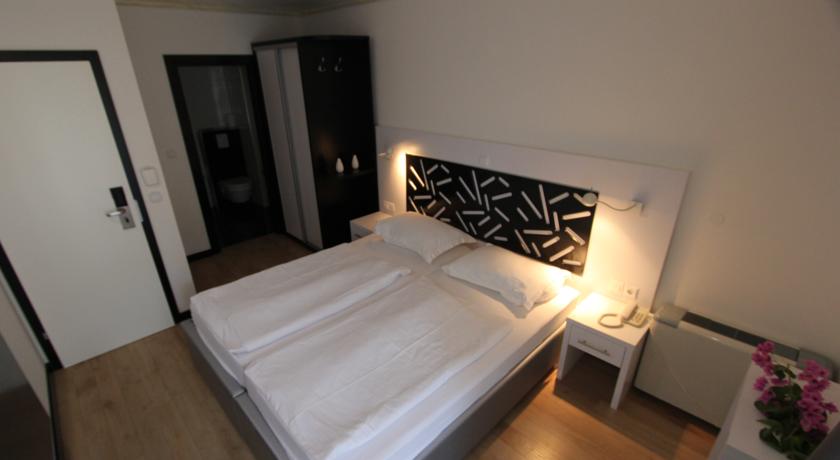 Sveti Kriz Hotel — о. Чіово, Хорватія мініатюра 15