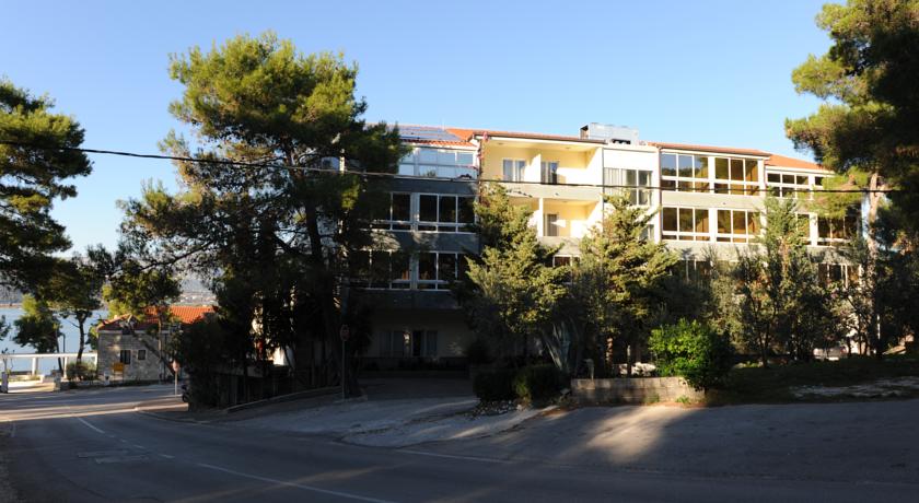 Sveti Kriz Hotel — о. Чіово, Хорватія мініатюра 42
